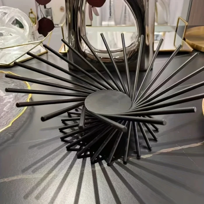 Elegant Nordic-Inspired Metal Fruit Bowl